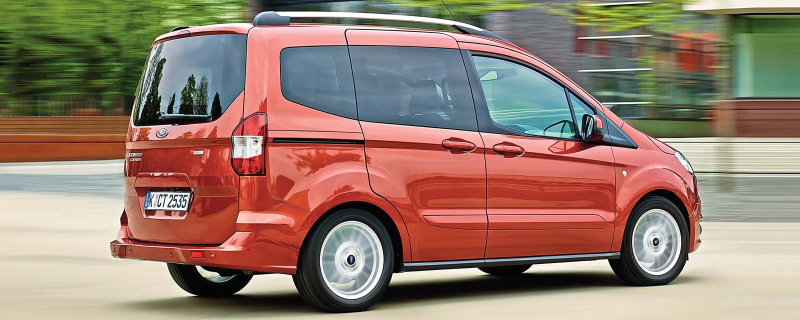 FORD TOURNEO COURİER Kiralama